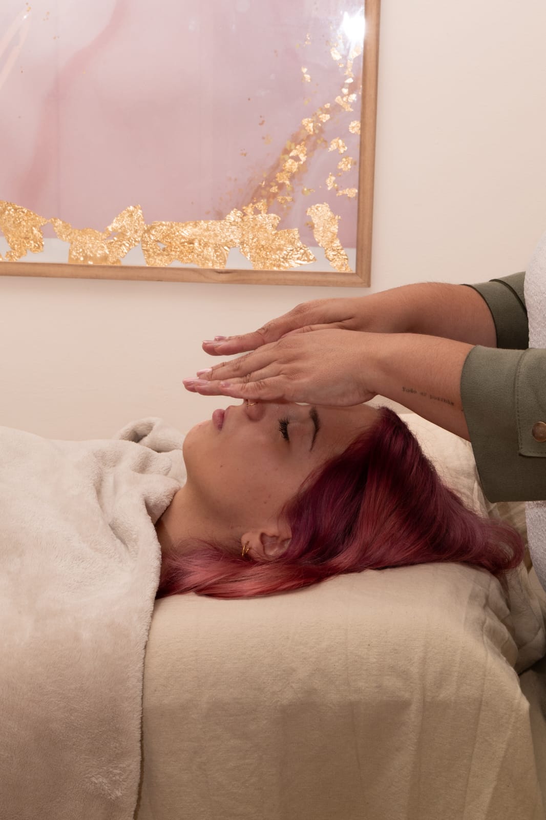 Sesion de Reiki facial con imposicion de manos